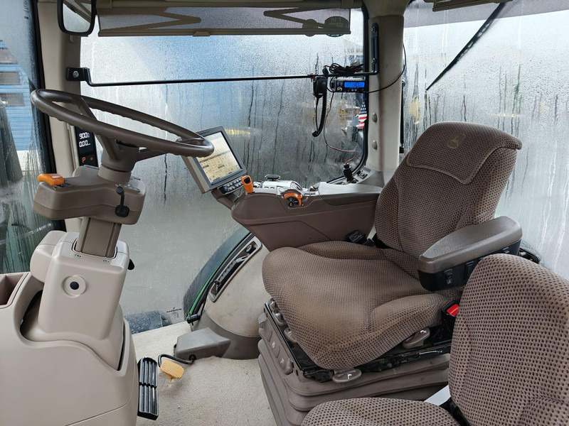 Tracteur agricole John Deere 8400R: photos 13 Tracteur agricole John Deere 8400R: photos 13