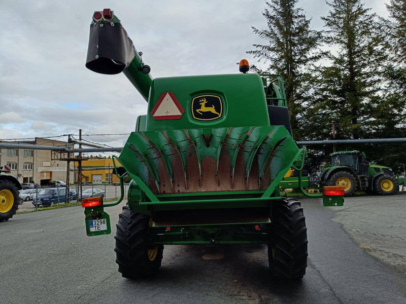 John Deere T550 - Moissonneuse-batteuse: photos 4 John Deere T550 - Moissonneuse-batteuse: photos 4