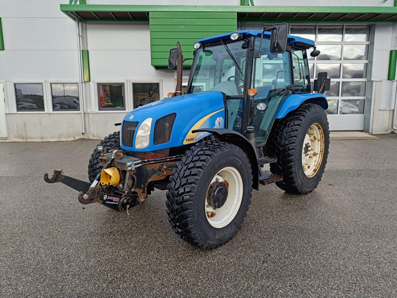 New Holland T 5050 - Tracteur agricole: photos 1 New Holland T 5050 - Tracteur agricole: photos 1