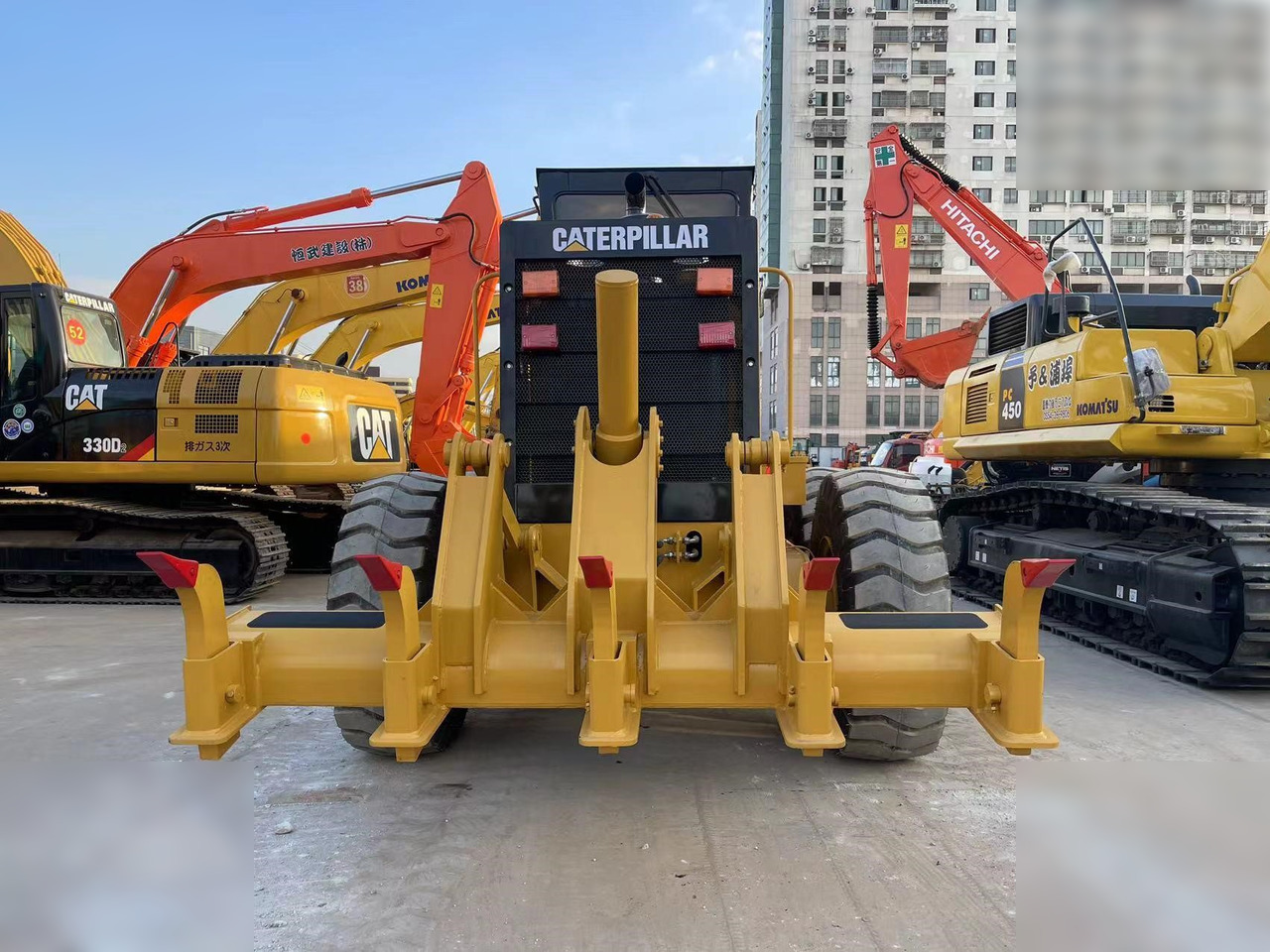 CATERPILLAR 140G - Niveleuse: photos 4 CATERPILLAR 140G - Niveleuse: photos 4
