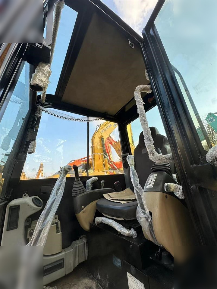 CATERPILLAR 305.5E - Mini pelle: photos 4 CATERPILLAR 305.5E - Mini pelle: photos 4