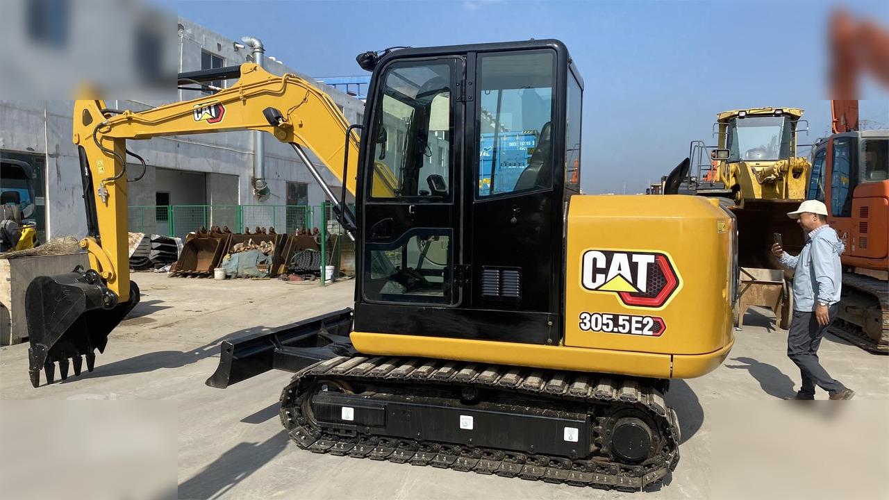 CATERPILLAR 305.5E - Mini pelle: photos 1 CATERPILLAR 305.5E - Mini pelle: photos 1