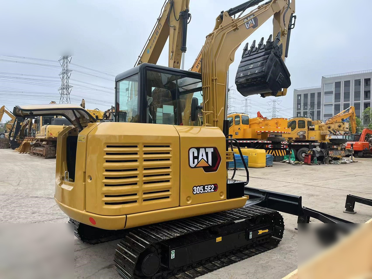 CATERPILLAR 305.5E2 - Mini pelle: photos 2 CATERPILLAR 305.5E2 - Mini pelle: photos 2