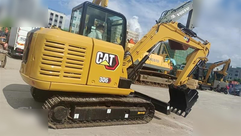 CATERPILLAR 306E2 - Pelle sur chenille: photos 1 CATERPILLAR 306E2 - Pelle sur chenille: photos 1