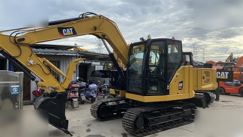 CATERPILLAR 307.5 - Pelle sur chenille: photos 1 CATERPILLAR 307.5 - Pelle sur chenille: photos 1