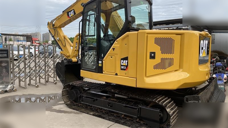 CATERPILLAR 307.5 - Pelle sur chenille: photos 2 CATERPILLAR 307.5 - Pelle sur chenille: photos 2