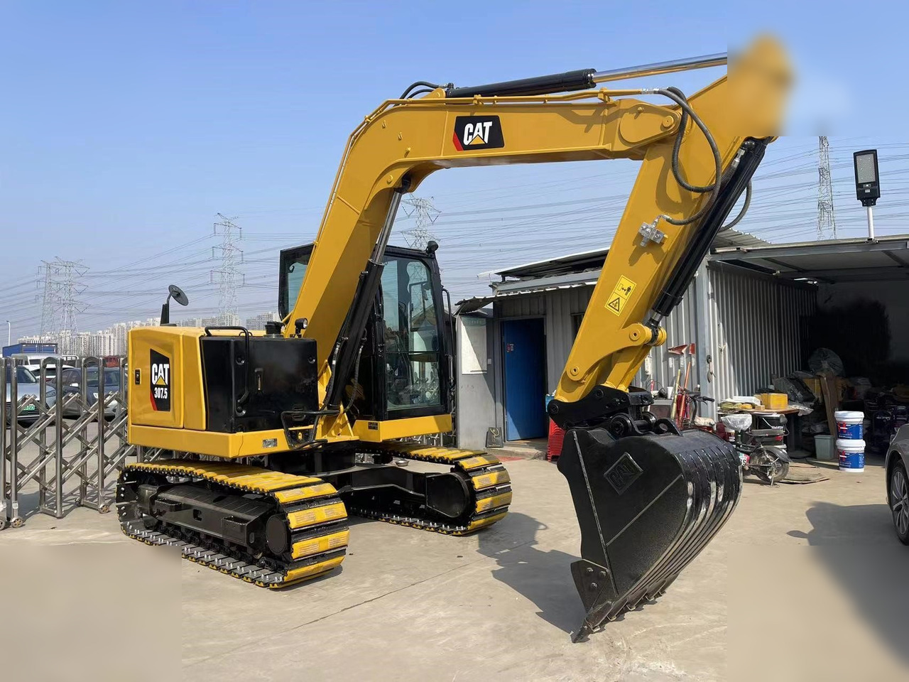 CATERPILLAR 307.5 - Pelle sur chenille: photos 5 CATERPILLAR 307.5 - Pelle sur chenille: photos 5