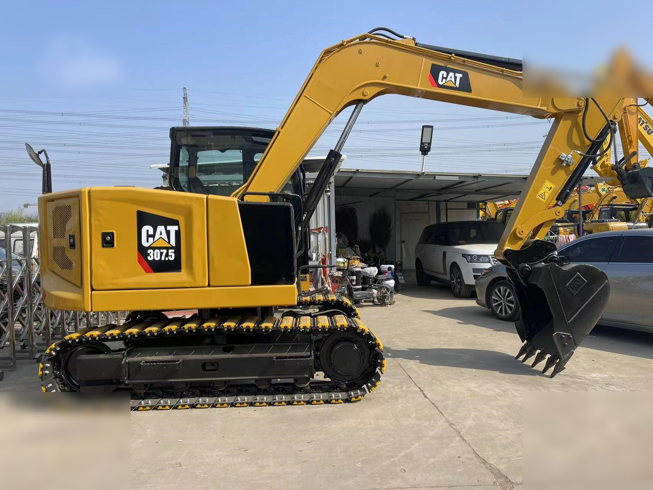CATERPILLAR 307.5 - Pelle sur chenille: photos 2 CATERPILLAR 307.5 - Pelle sur chenille: photos 2