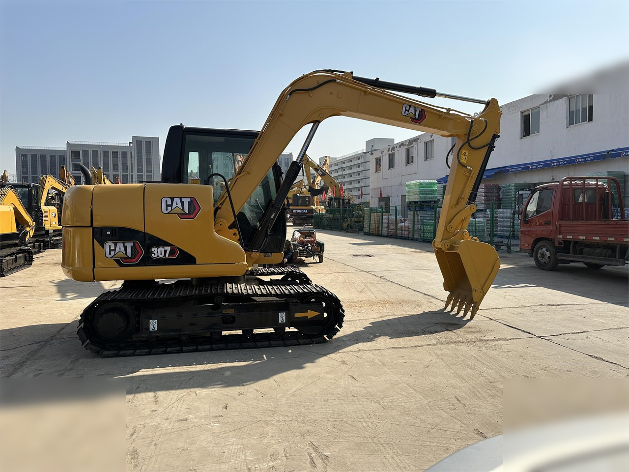 CATERPILLAR 307D - Pelle sur chenille: photos 3 CATERPILLAR 307D - Pelle sur chenille: photos 3
