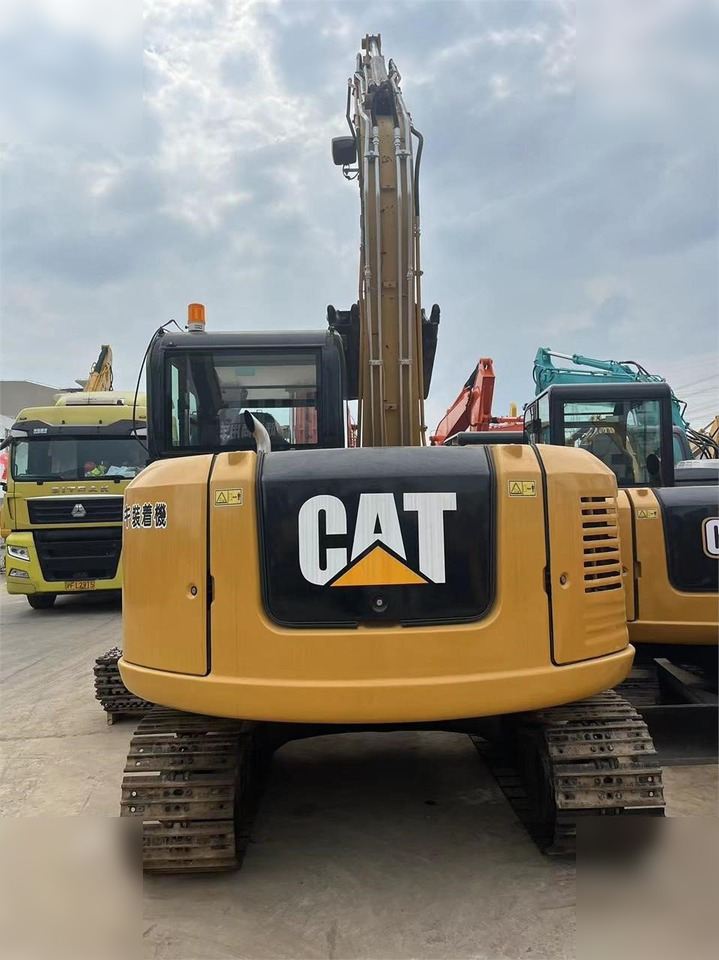CATERPILLAR 307E2 - Pelle sur chenille: photos 2 CATERPILLAR 307E2 - Pelle sur chenille: photos 2