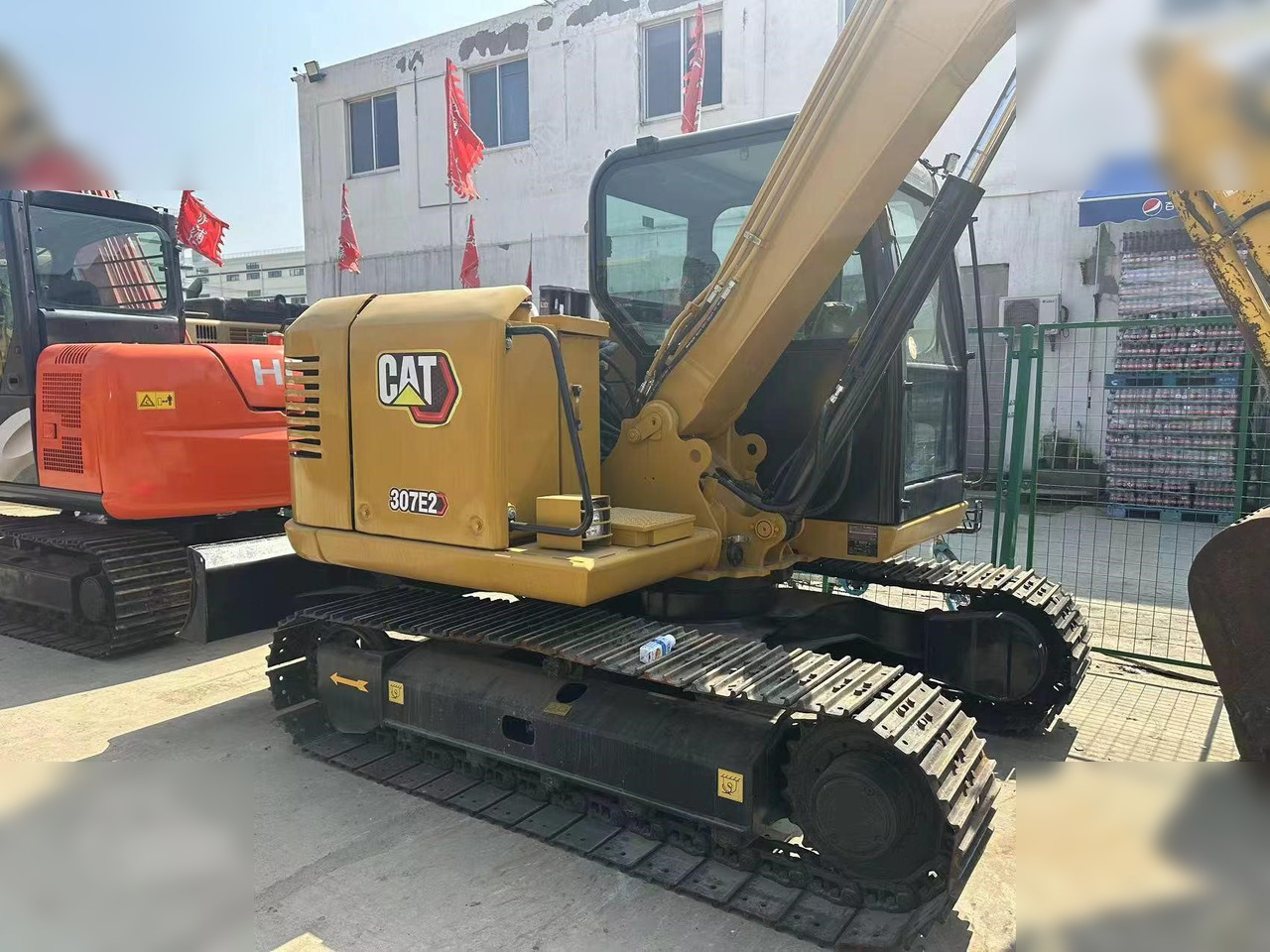 CATERPILLAR 307E2 - Pelle sur chenille: photos 5 CATERPILLAR 307E2 - Pelle sur chenille: photos 5