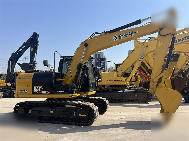CATERPILLAR 312D2 GC - Pelle sur chenille: photos 1 CATERPILLAR 312D2 GC - Pelle sur chenille: photos 1