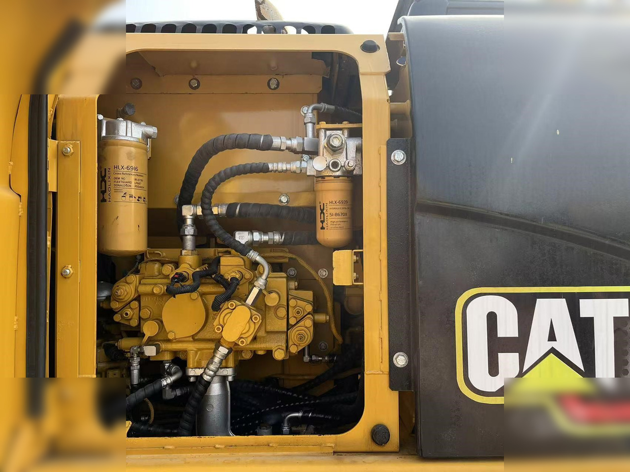 CATERPILLAR 312D2 GC - Pelle sur chenille: photos 5 CATERPILLAR 312D2 GC - Pelle sur chenille: photos 5