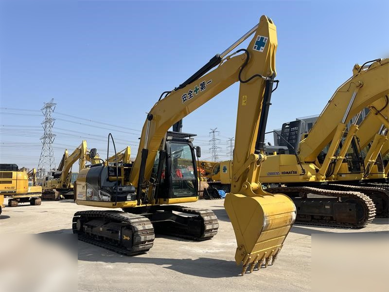 CATERPILLAR 312D2 GC - Pelle sur chenille: photos 3 CATERPILLAR 312D2 GC - Pelle sur chenille: photos 3
