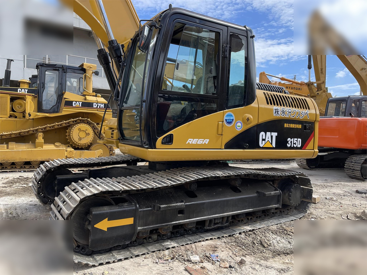 CATERPILLAR 315DL - Pelle sur chenille: photos 3 CATERPILLAR 315DL - Pelle sur chenille: photos 3
