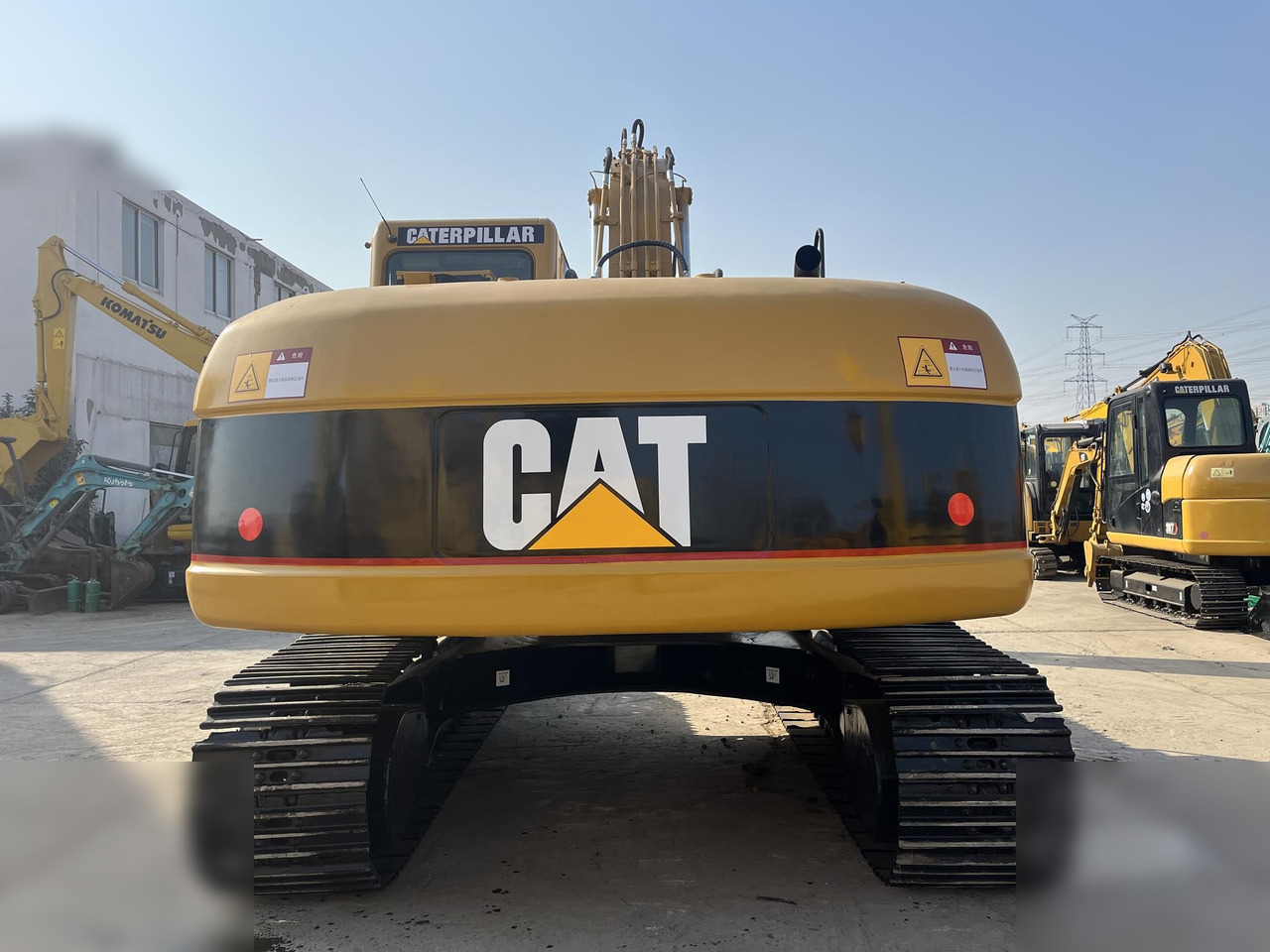 CATERPILLAR 320CL - Pelle sur chenille: photos 4 CATERPILLAR 320CL - Pelle sur chenille: photos 4
