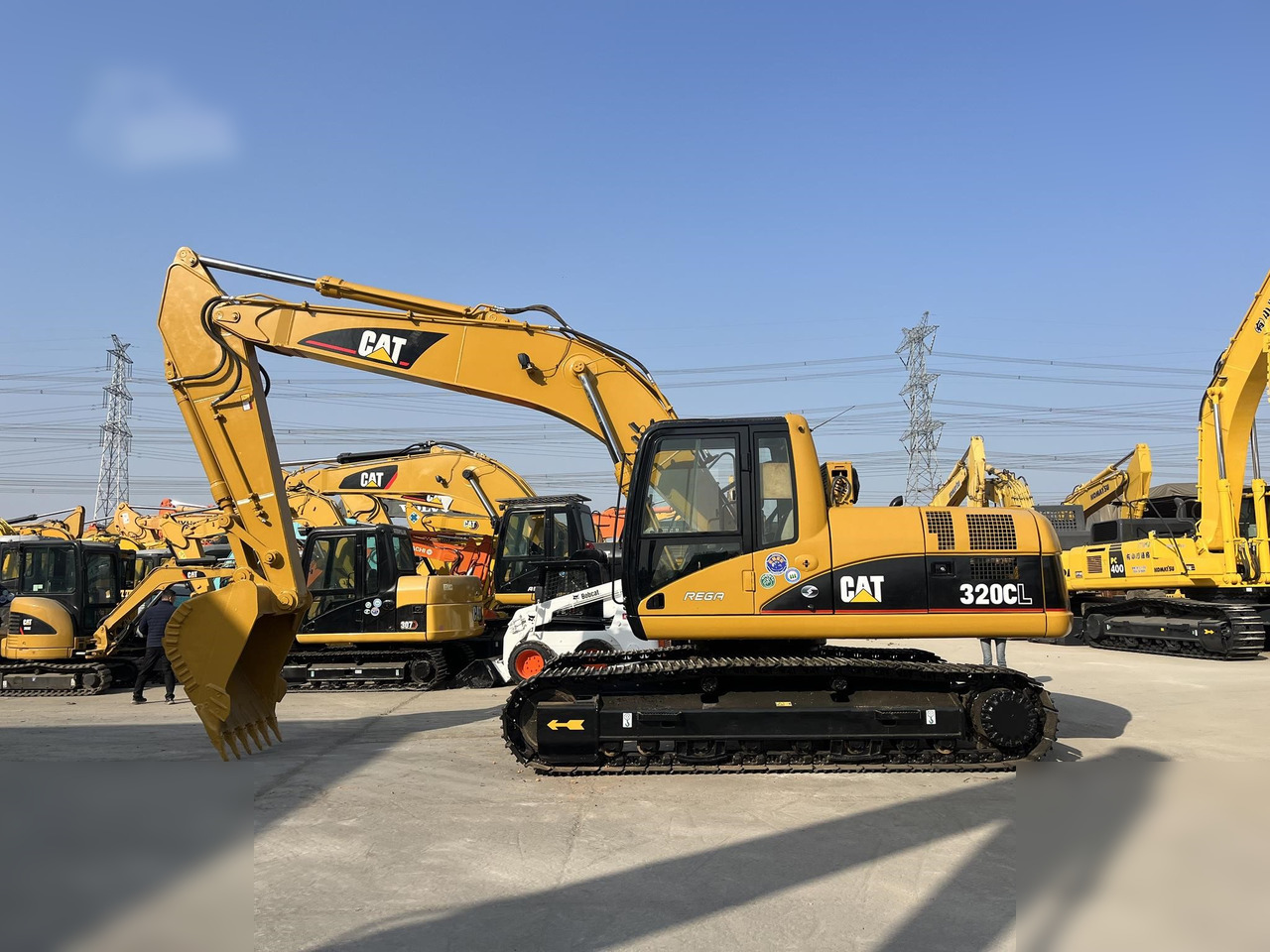 CATERPILLAR 320CL - Pelle sur chenille: photos 1 CATERPILLAR 320CL - Pelle sur chenille: photos 1