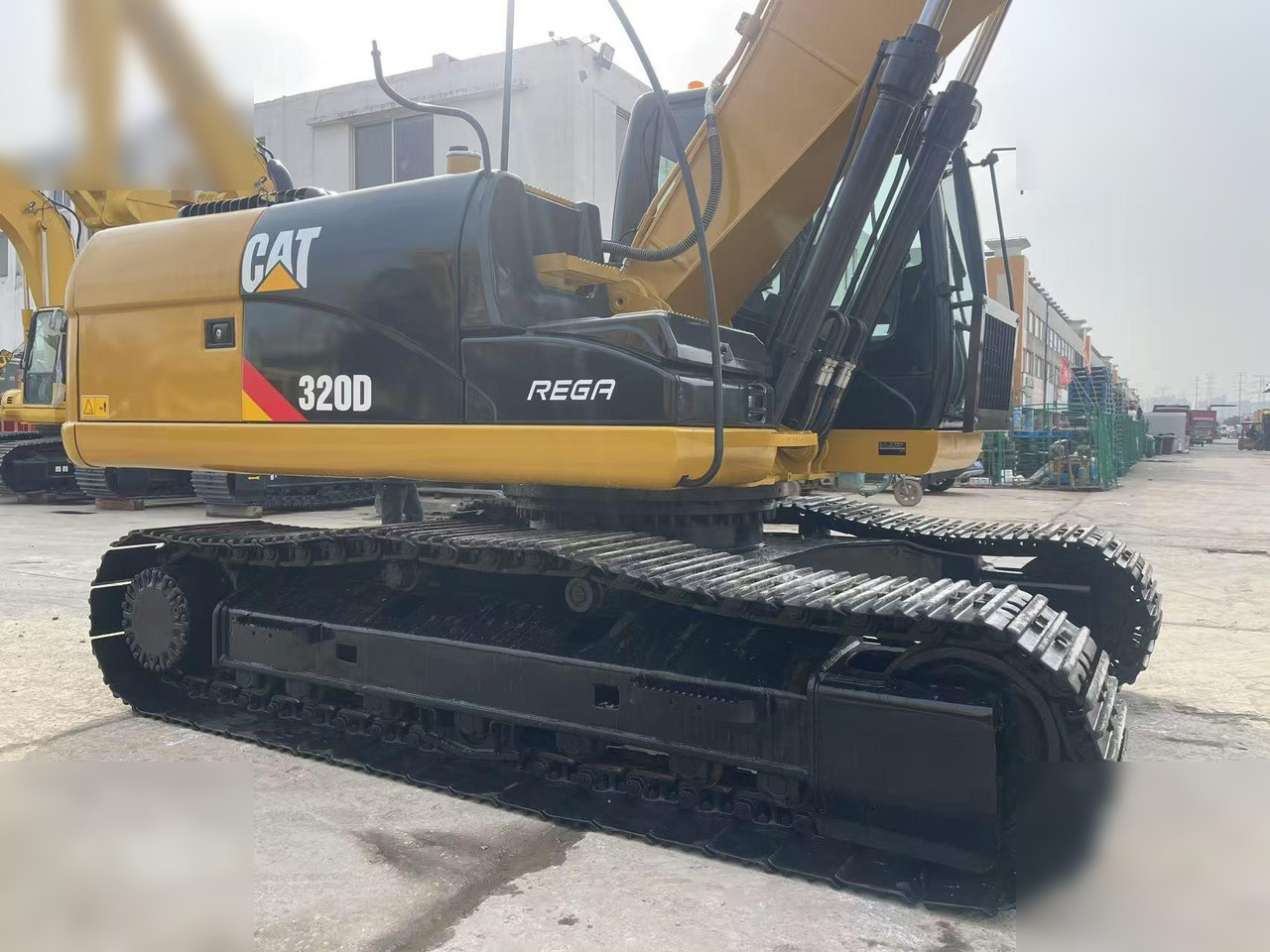 CATERPILLAR 320D - Pelle sur chenille: photos 5 CATERPILLAR 320D - Pelle sur chenille: photos 5