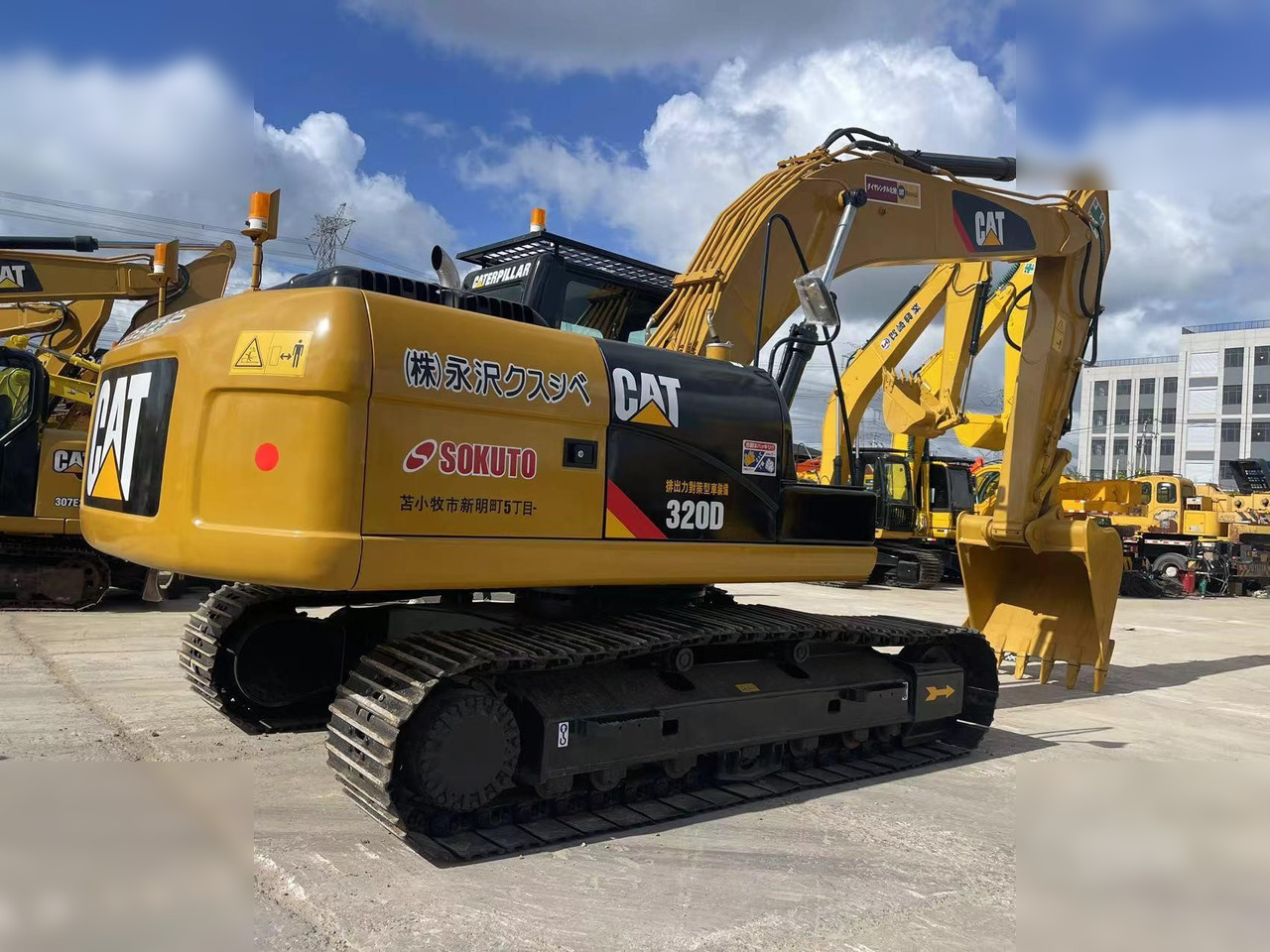 CATERPILLAR 320D - Pelle sur chenille: photos 2 CATERPILLAR 320D - Pelle sur chenille: photos 2