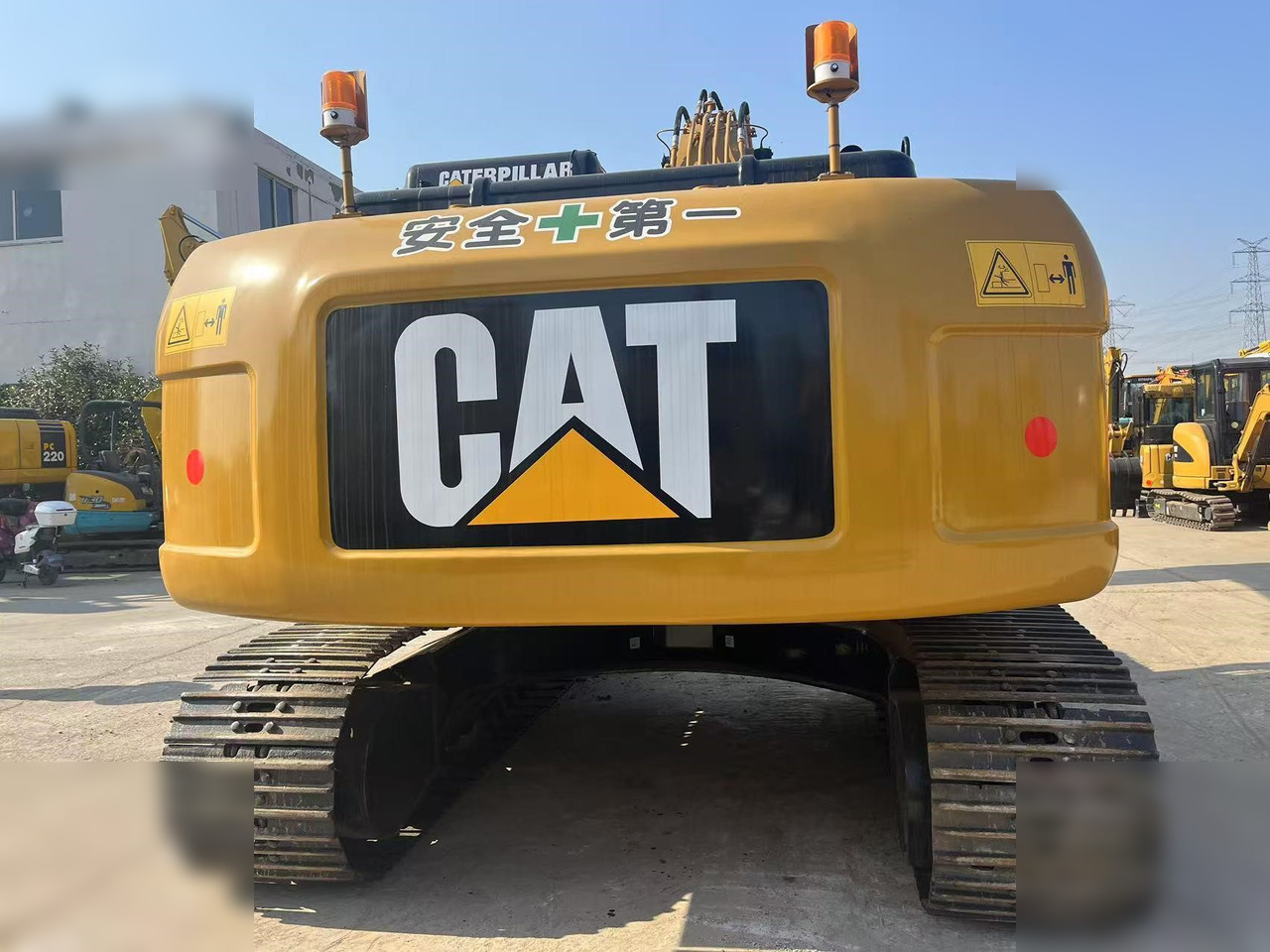 CATERPILLAR 320D - Pelle sur chenille: photos 4 CATERPILLAR 320D - Pelle sur chenille: photos 4