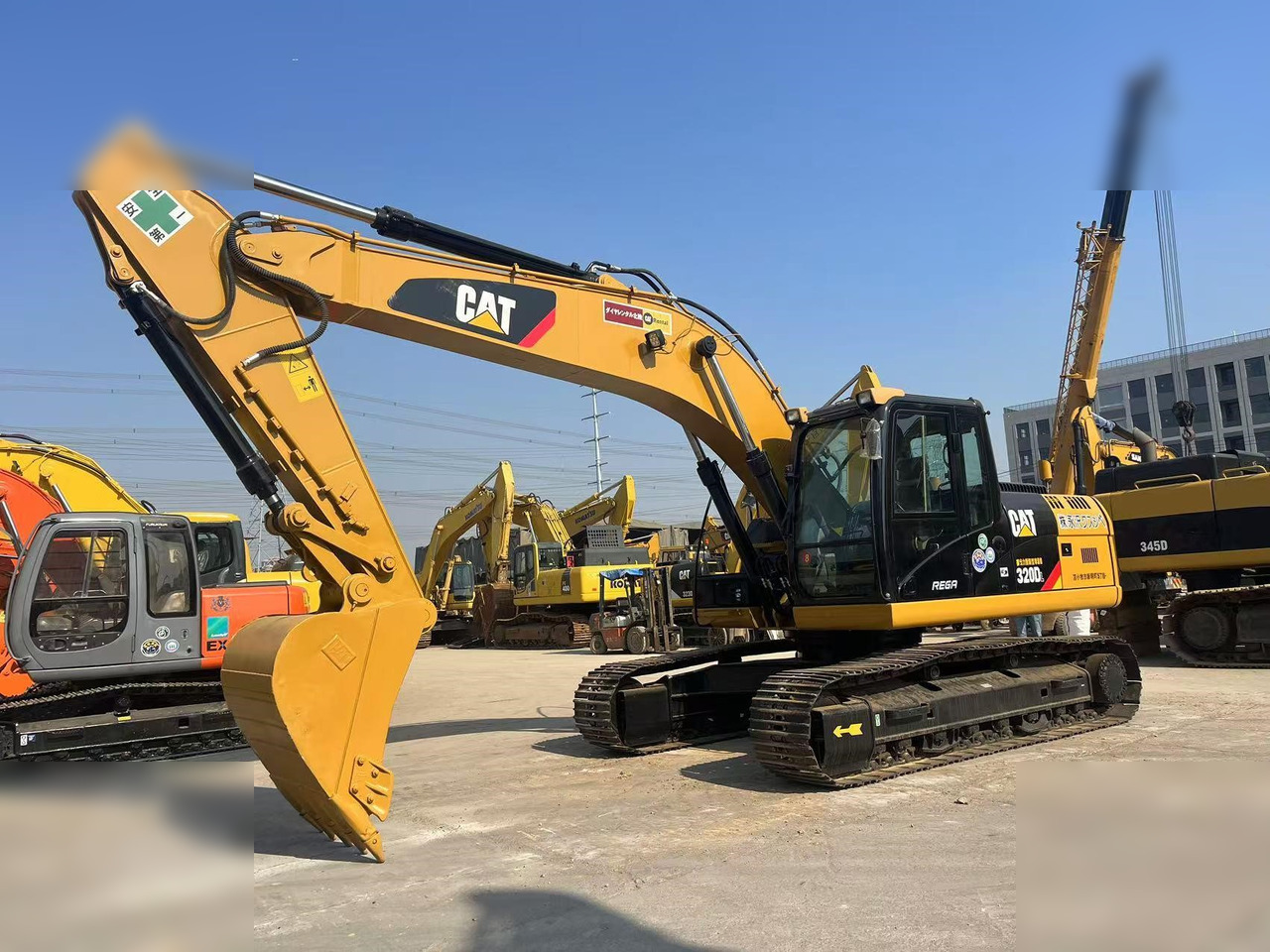 CATERPILLAR 320D - Pelle sur chenille: photos 3 CATERPILLAR 320D - Pelle sur chenille: photos 3