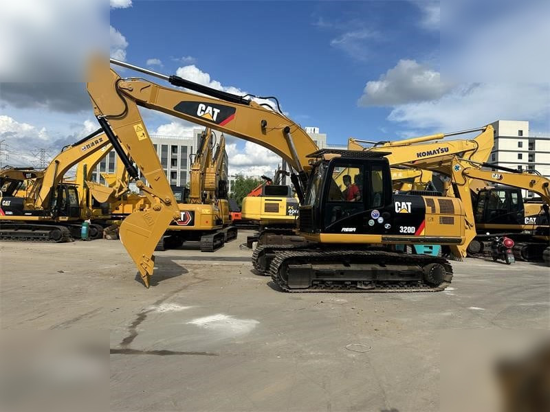 CATERPILLAR 320D - Pelle sur chenille: photos 1 CATERPILLAR 320D - Pelle sur chenille: photos 1
