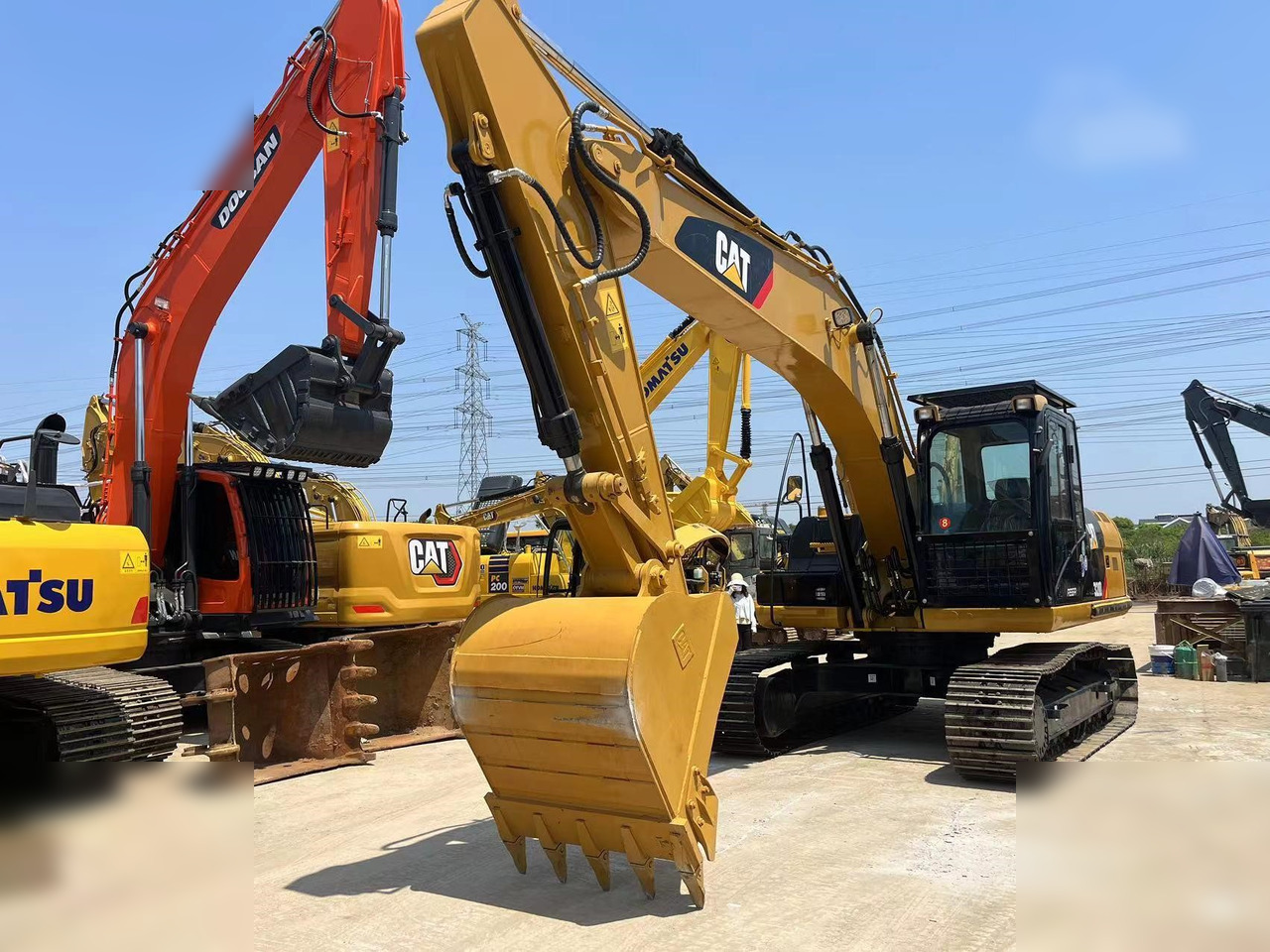 CATERPILLAR 320D - Pelle sur chenille: photos 3 CATERPILLAR 320D - Pelle sur chenille: photos 3