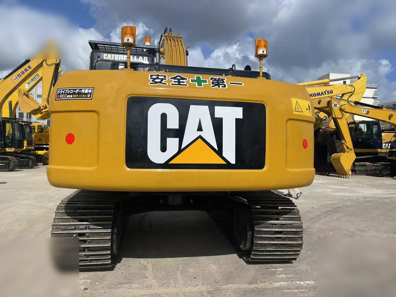 CATERPILLAR 320D - Pelle sur chenille: photos 3 CATERPILLAR 320D - Pelle sur chenille: photos 3