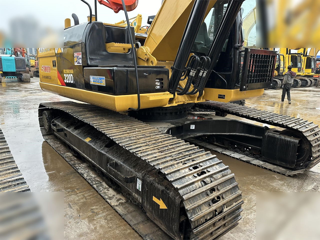 CATERPILLAR 320DL - Pelle sur chenille: photos 2 CATERPILLAR 320DL - Pelle sur chenille: photos 2