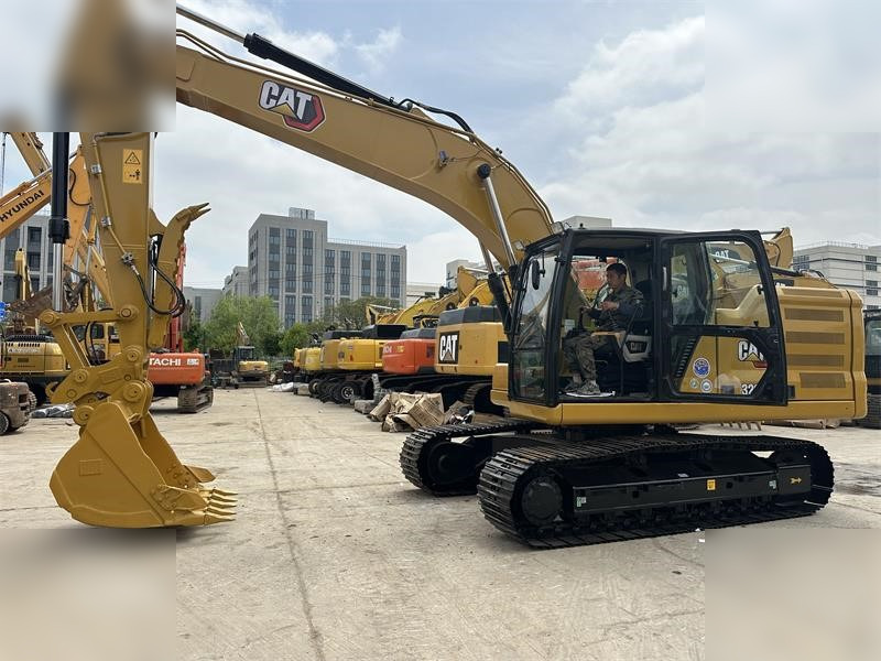 CATERPILLAR 320GC - Pelle sur chenille: photos 1 CATERPILLAR 320GC - Pelle sur chenille: photos 1