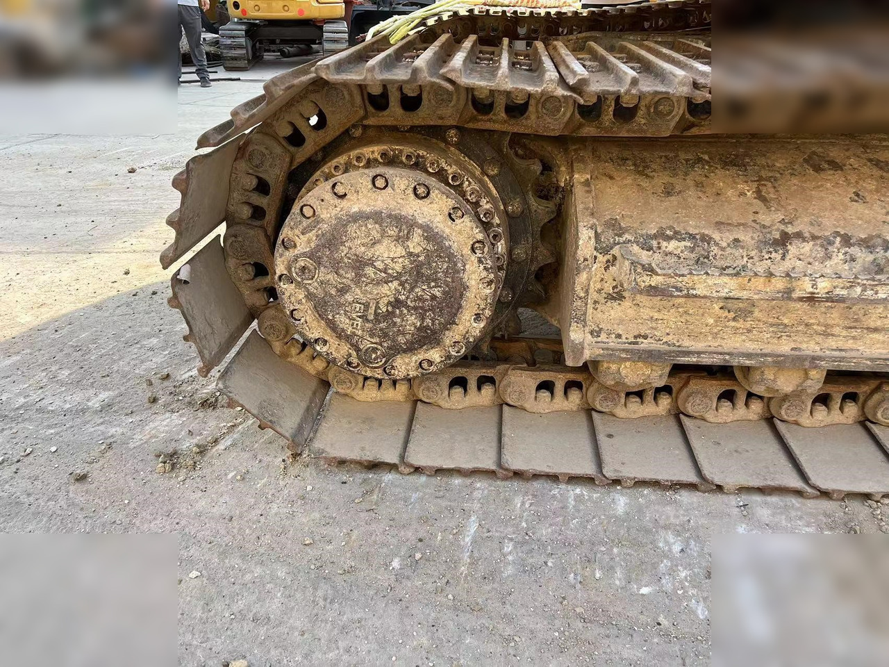 CATERPILLAR 320GC - Pelle sur chenille: photos 5 CATERPILLAR 320GC - Pelle sur chenille: photos 5