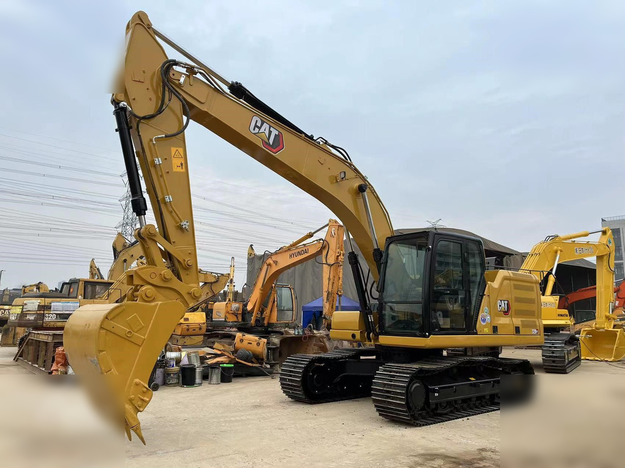 CATERPILLAR 320GC - Pelle sur chenille: photos 1 CATERPILLAR 320GC - Pelle sur chenille: photos 1