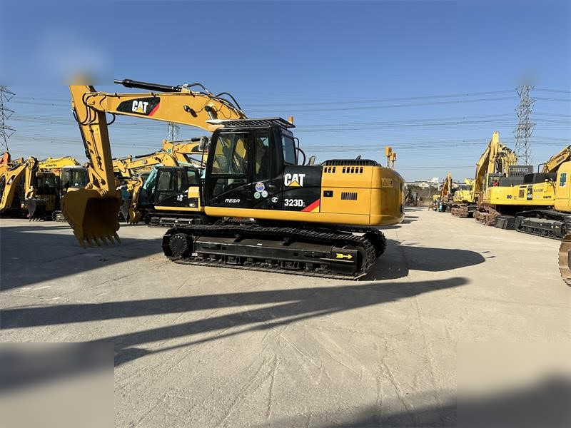 CATERPILLAR 323D - Pelle sur chenille: photos 1 CATERPILLAR 323D - Pelle sur chenille: photos 1