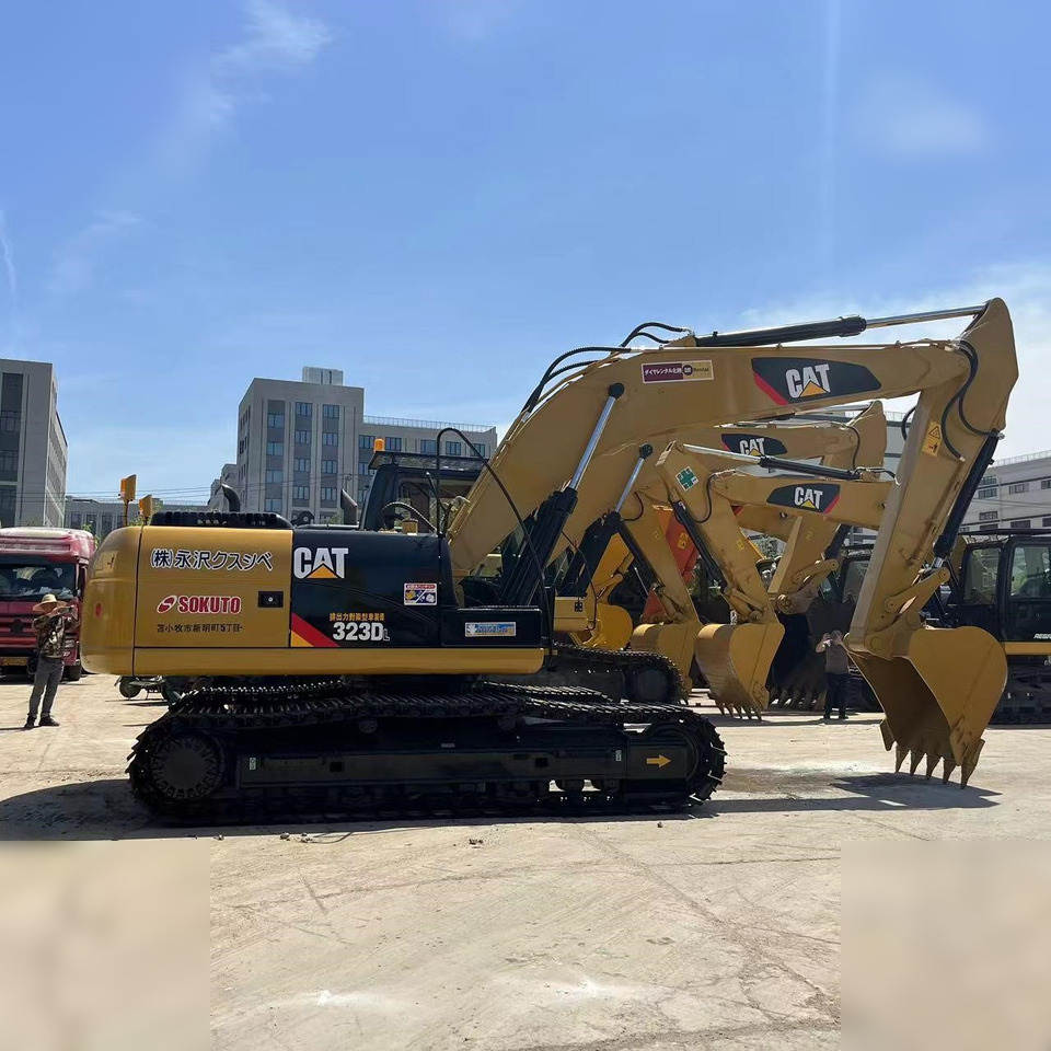 CATERPILLAR 323DL - Pelle sur chenille: photos 1 CATERPILLAR 323DL - Pelle sur chenille: photos 1
