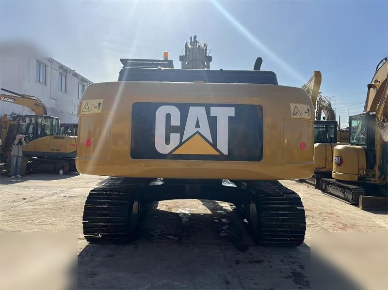 CATERPILLAR 324DL - Pelle sur chenille: photos 5 CATERPILLAR 324DL - Pelle sur chenille: photos 5