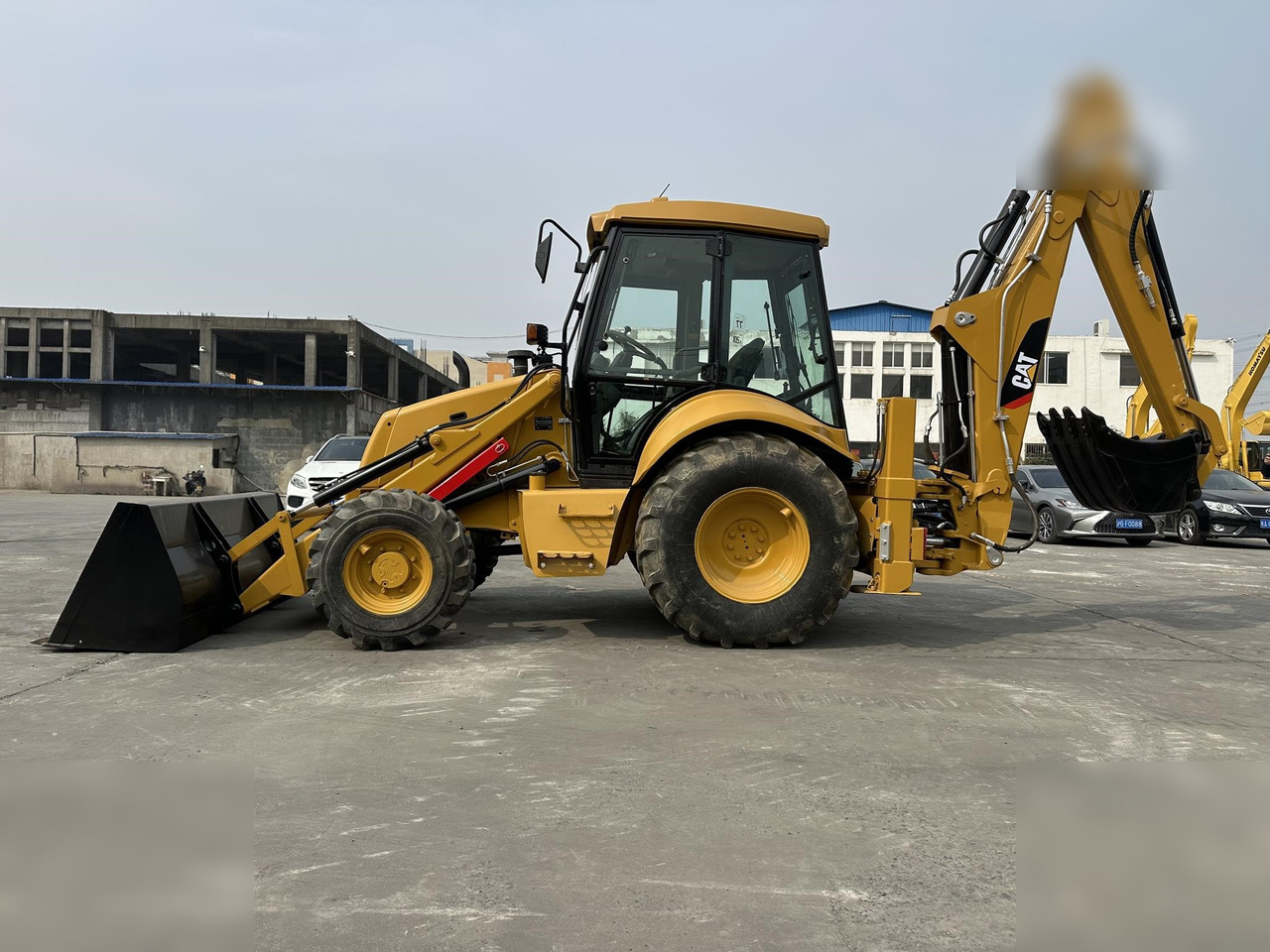 CATERPILLAR 420F - Tractopelle: photos 1 CATERPILLAR 420F - Tractopelle: photos 1