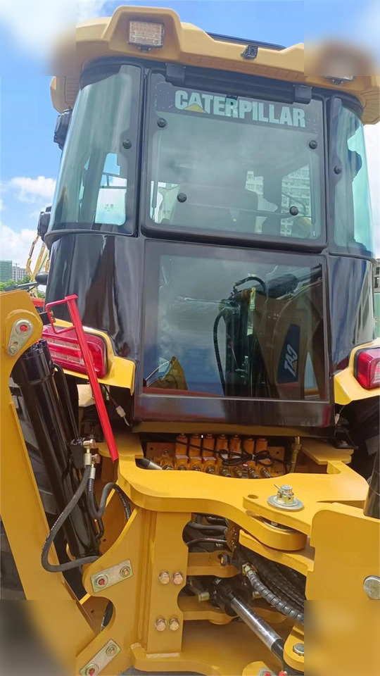 CATERPILLAR 430F - Tractopelle: photos 5 CATERPILLAR 430F - Tractopelle: photos 5