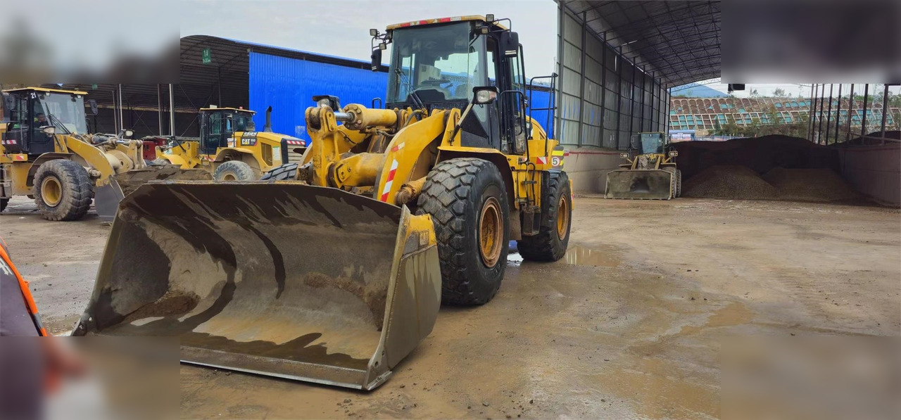 CATERPILLAR 950H - Chargeuse sur pneus: photos 2 CATERPILLAR 950H - Chargeuse sur pneus: photos 2