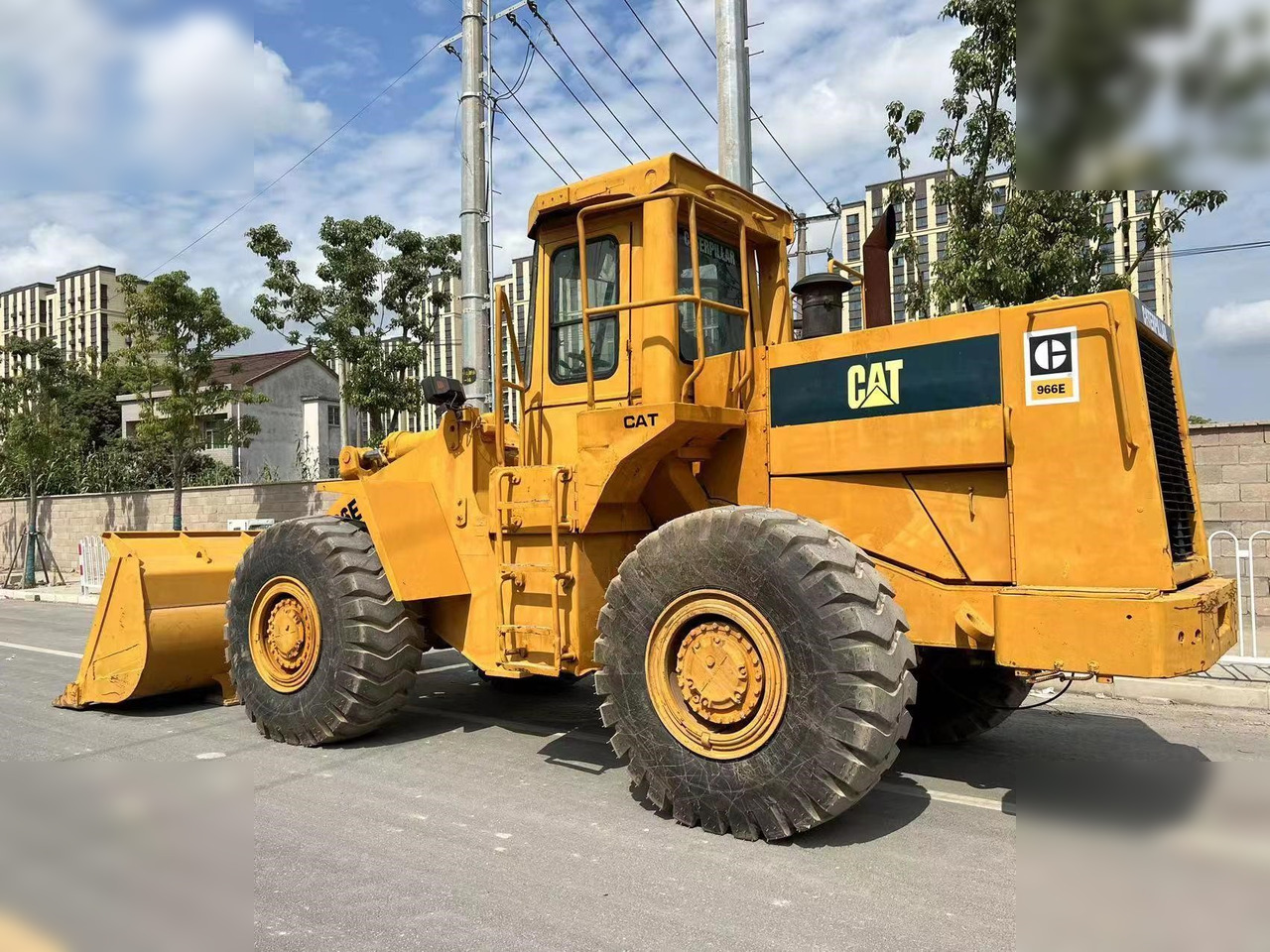 CATERPILLAR 966E - Chargeuse sur pneus: photos 2 CATERPILLAR 966E - Chargeuse sur pneus: photos 2