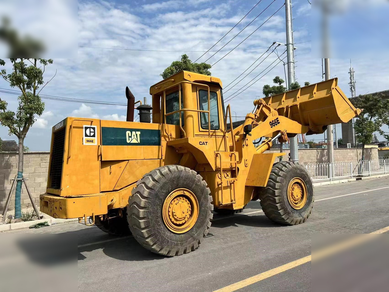 CATERPILLAR 966E - Chargeuse sur pneus: photos 5 CATERPILLAR 966E - Chargeuse sur pneus: photos 5