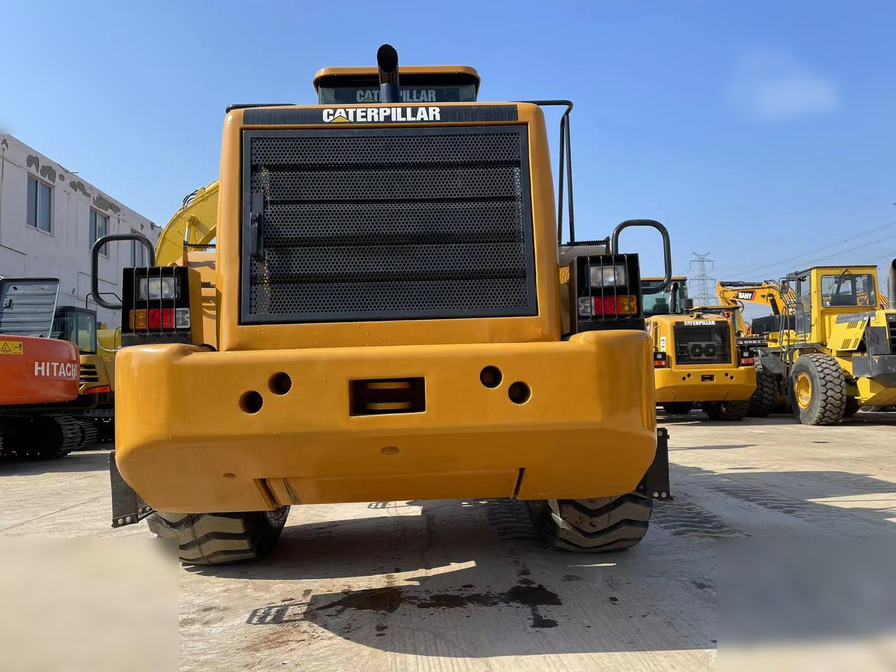 CATERPILLAR 966H - Chargeuse sur pneus: photos 4 CATERPILLAR 966H - Chargeuse sur pneus: photos 4