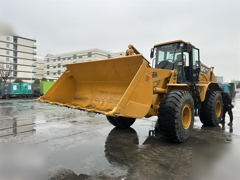 CATERPILLAR 966H - Chargeuse sur pneus: photos 4 CATERPILLAR 966H - Chargeuse sur pneus: photos 4