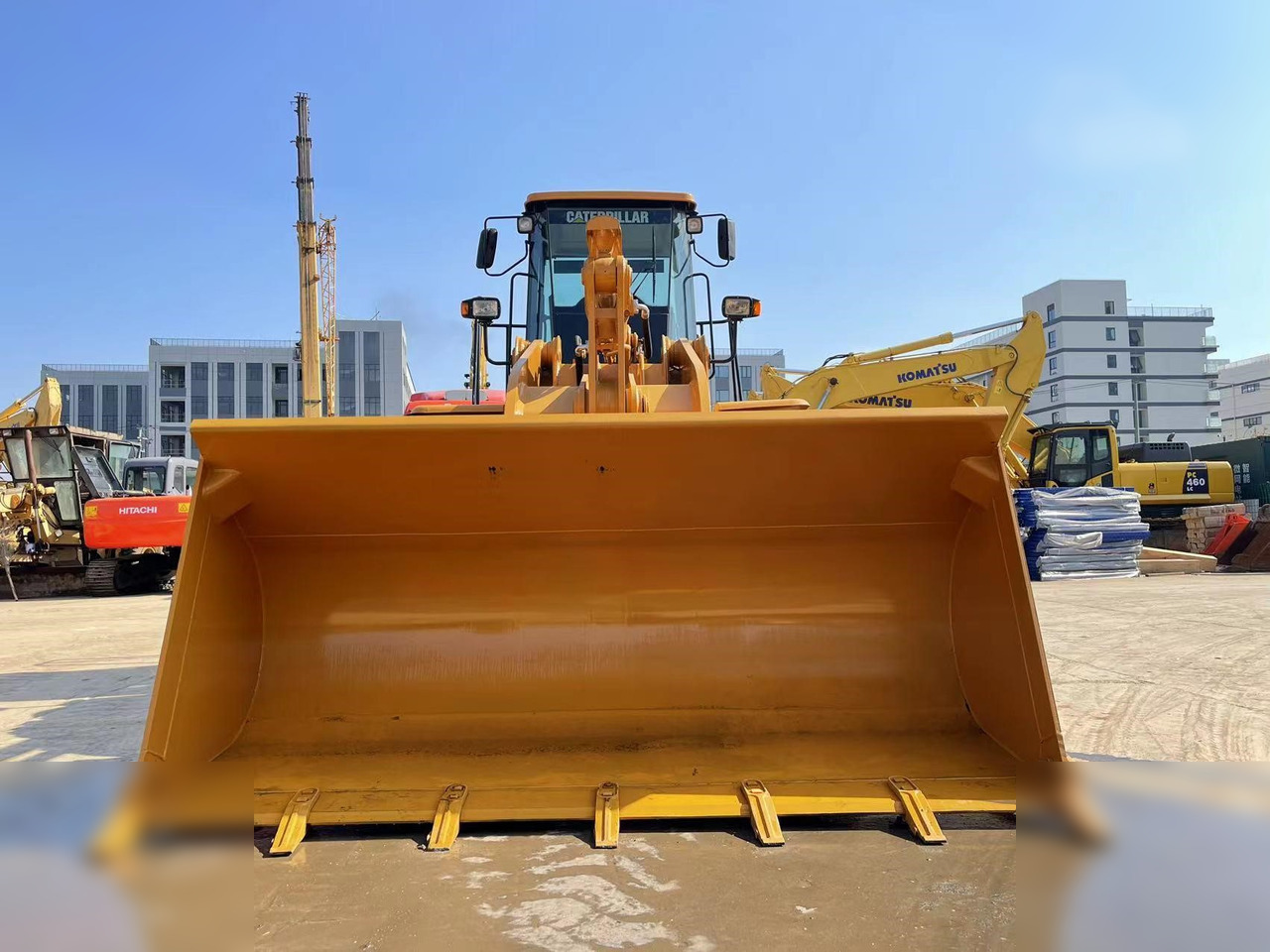 CATERPILLAR 966H - Chargeuse sur pneus: photos 5 CATERPILLAR 966H - Chargeuse sur pneus: photos 5