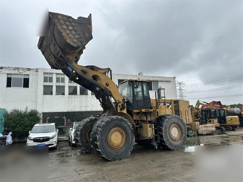 CATERPILLAR 986H - Chargeuse sur pneus: photos 3 CATERPILLAR 986H - Chargeuse sur pneus: photos 3