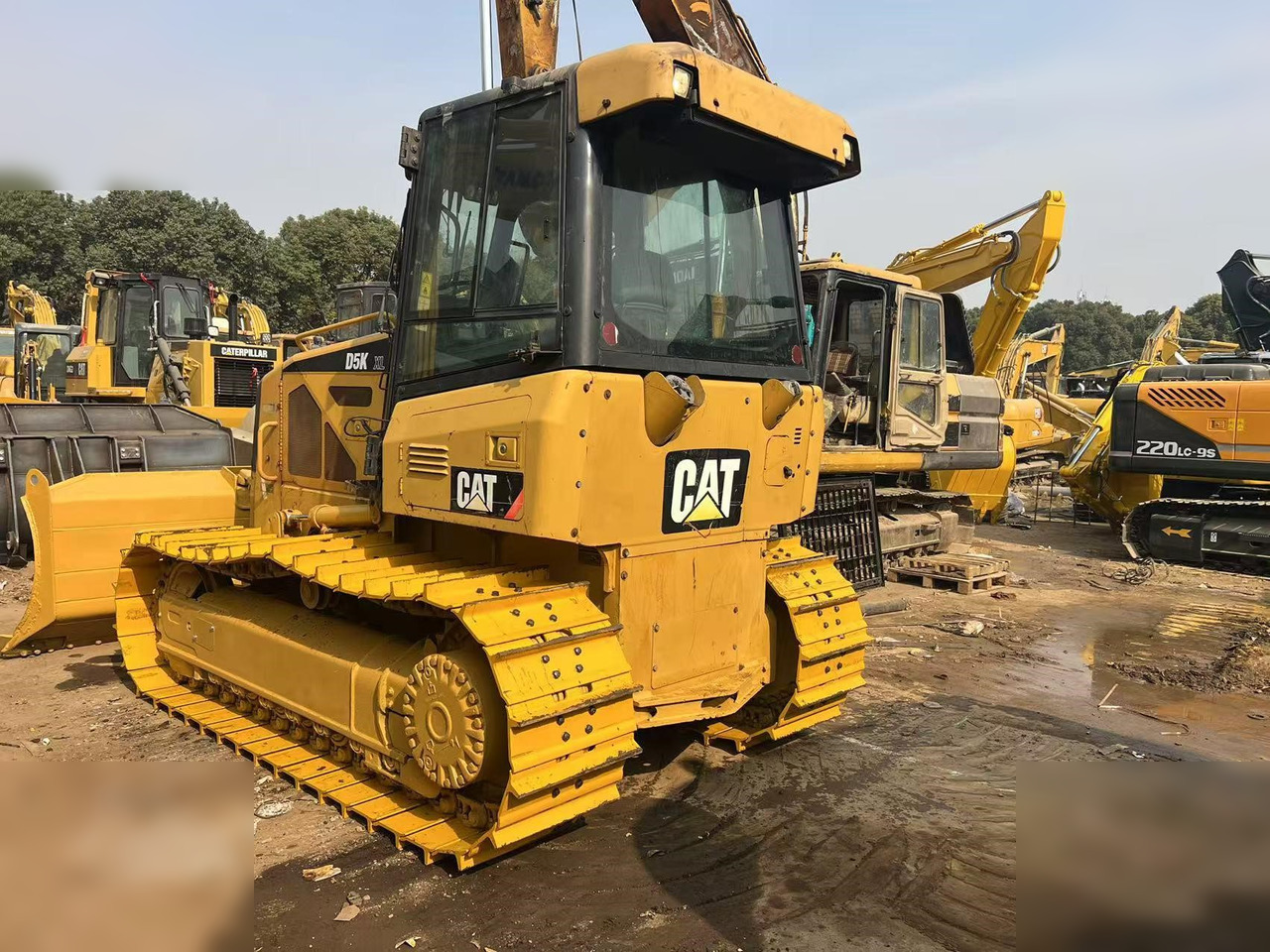CATERPILLAR D5K XL - Bulldozer: photos 2 CATERPILLAR D5K XL - Bulldozer: photos 2