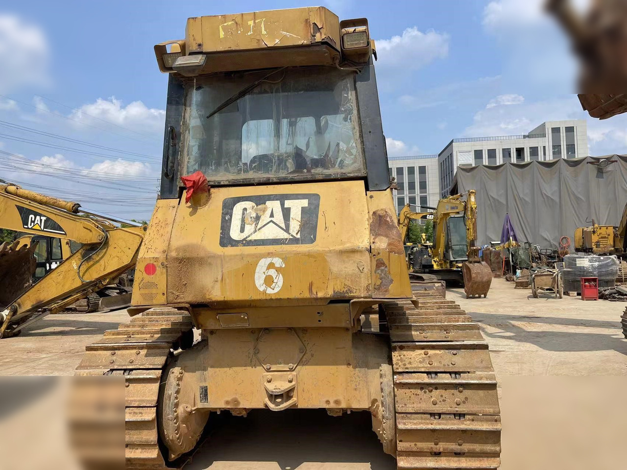 CATERPILLAR D6G - Bulldozer: photos 3 CATERPILLAR D6G - Bulldozer: photos 3