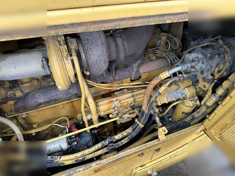 CATERPILLAR D6G2 XL - Bulldozer: photos 5 CATERPILLAR D6G2 XL - Bulldozer: photos 5