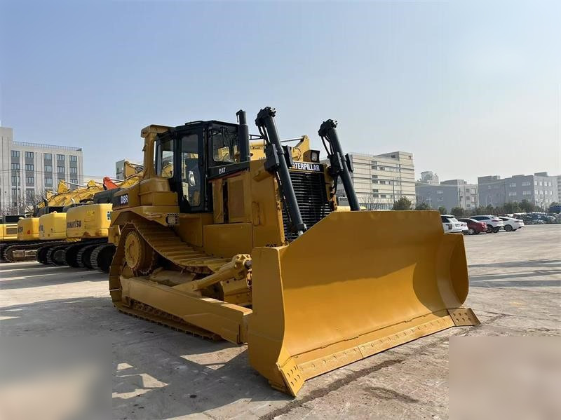 CATERPILLAR D8R - Bulldozer: photos 3 CATERPILLAR D8R - Bulldozer: photos 3