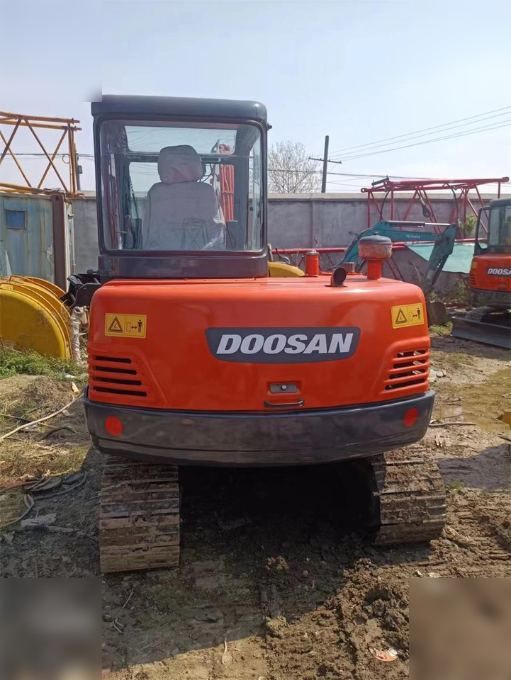 DOOSAN DH55 - Mini pelle: photos 3 DOOSAN DH55 - Mini pelle: photos 3