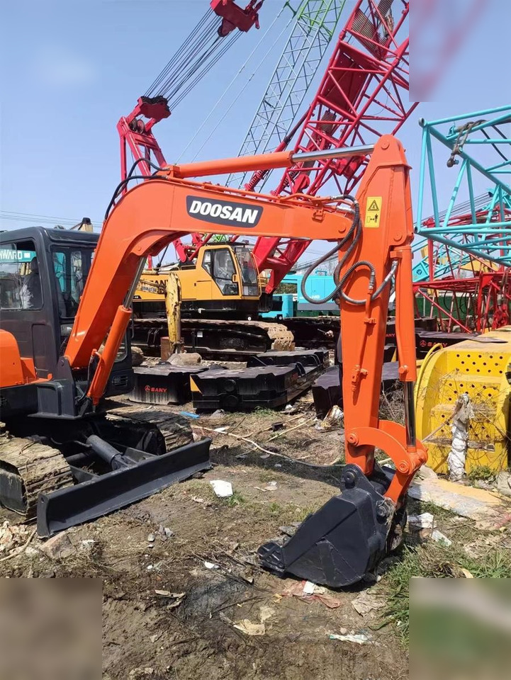 DOOSAN DH55 - Mini pelle: photos 4 DOOSAN DH55 - Mini pelle: photos 4